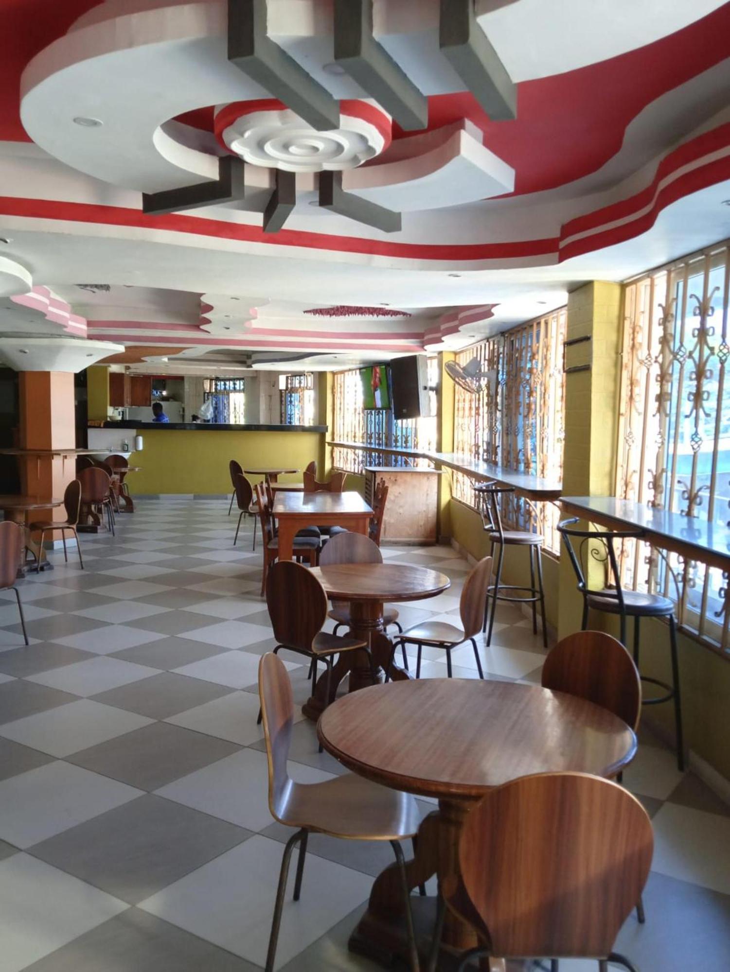 Checkpoint Inn Hotel, Mombasa Kültér fotó